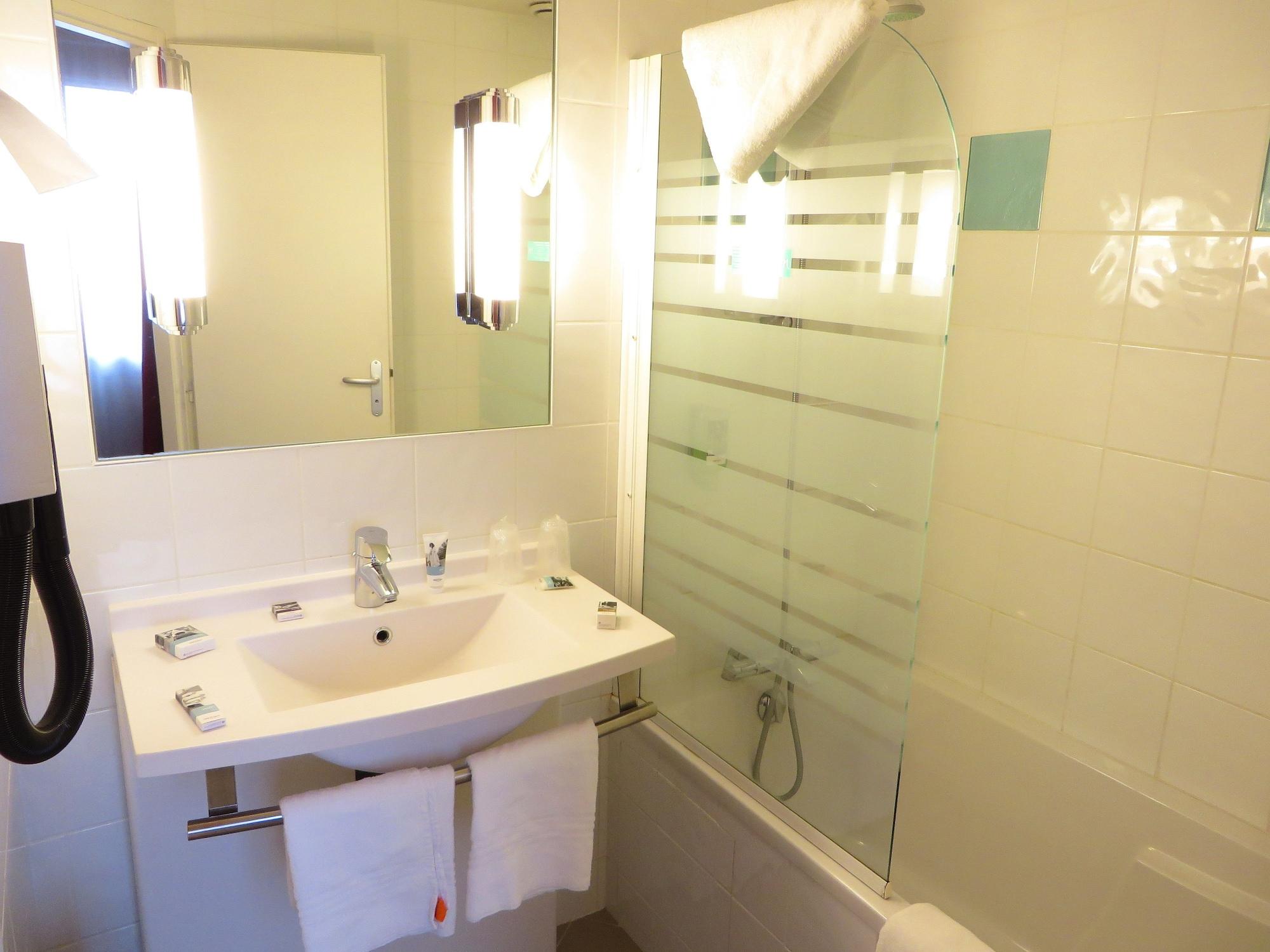 Mercure Hexagone Luxeuil Bagian luar foto