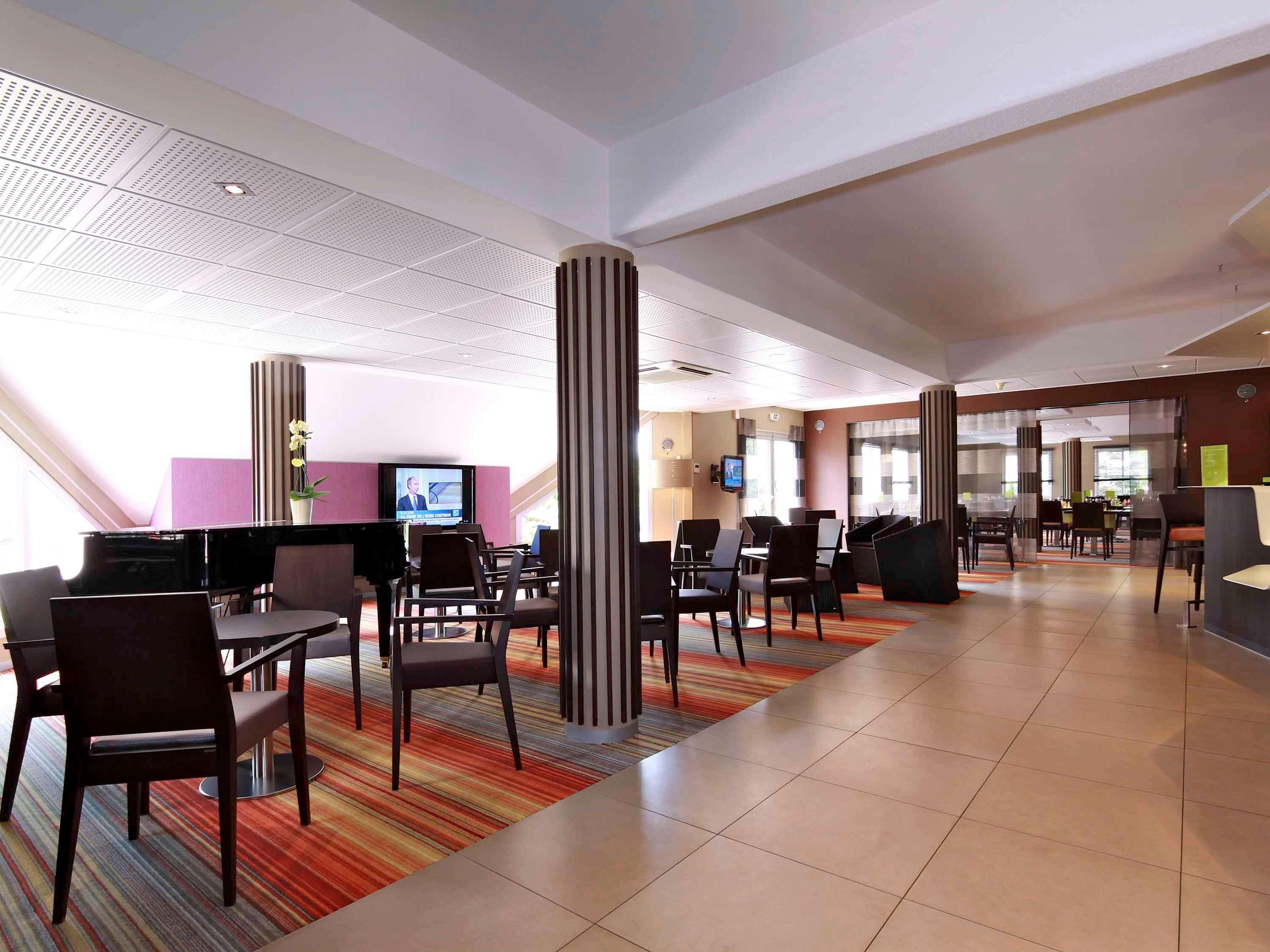 Mercure Hexagone Luxeuil Bagian luar foto