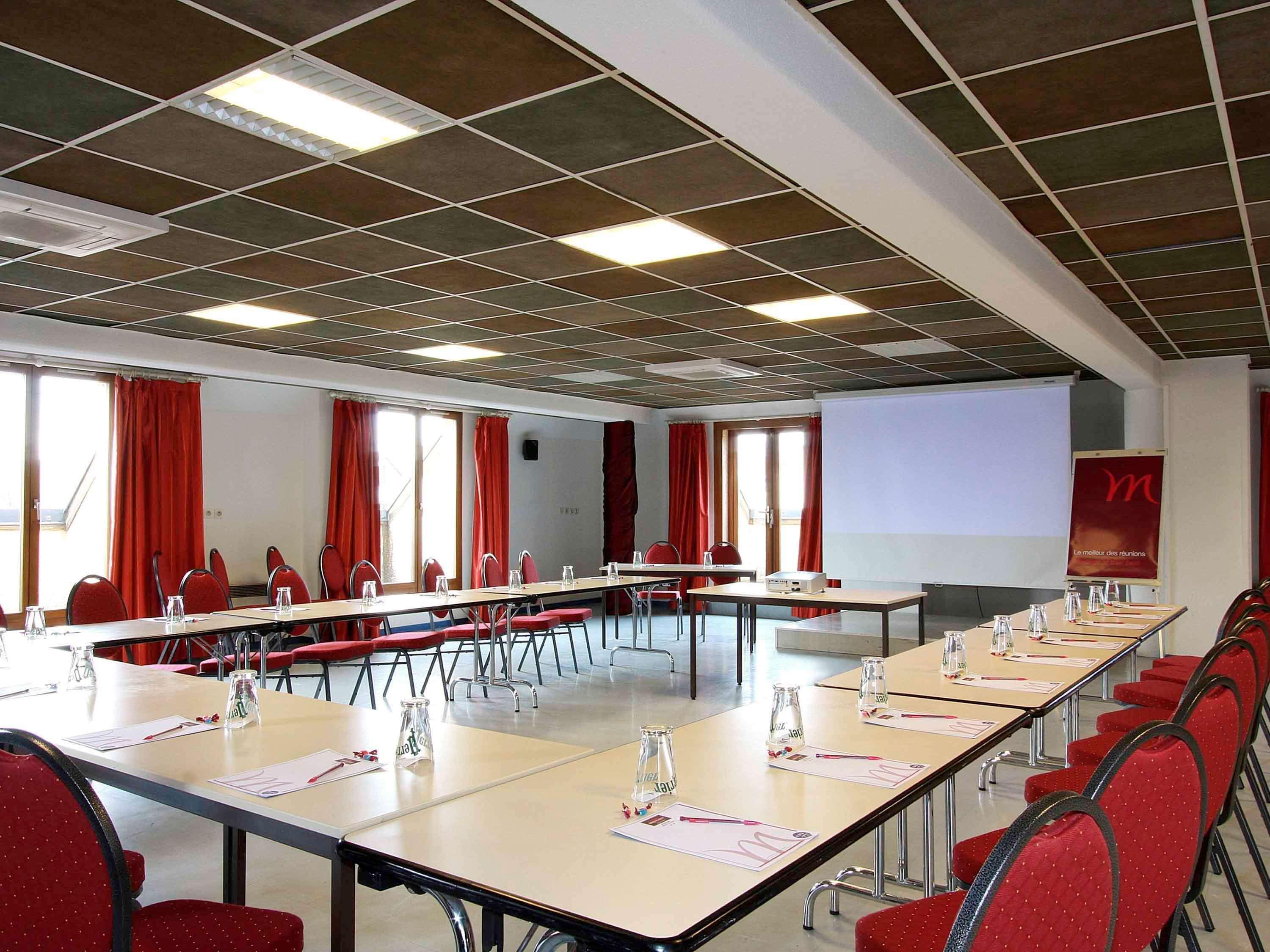 Mercure Hexagone Luxeuil Bagian luar foto