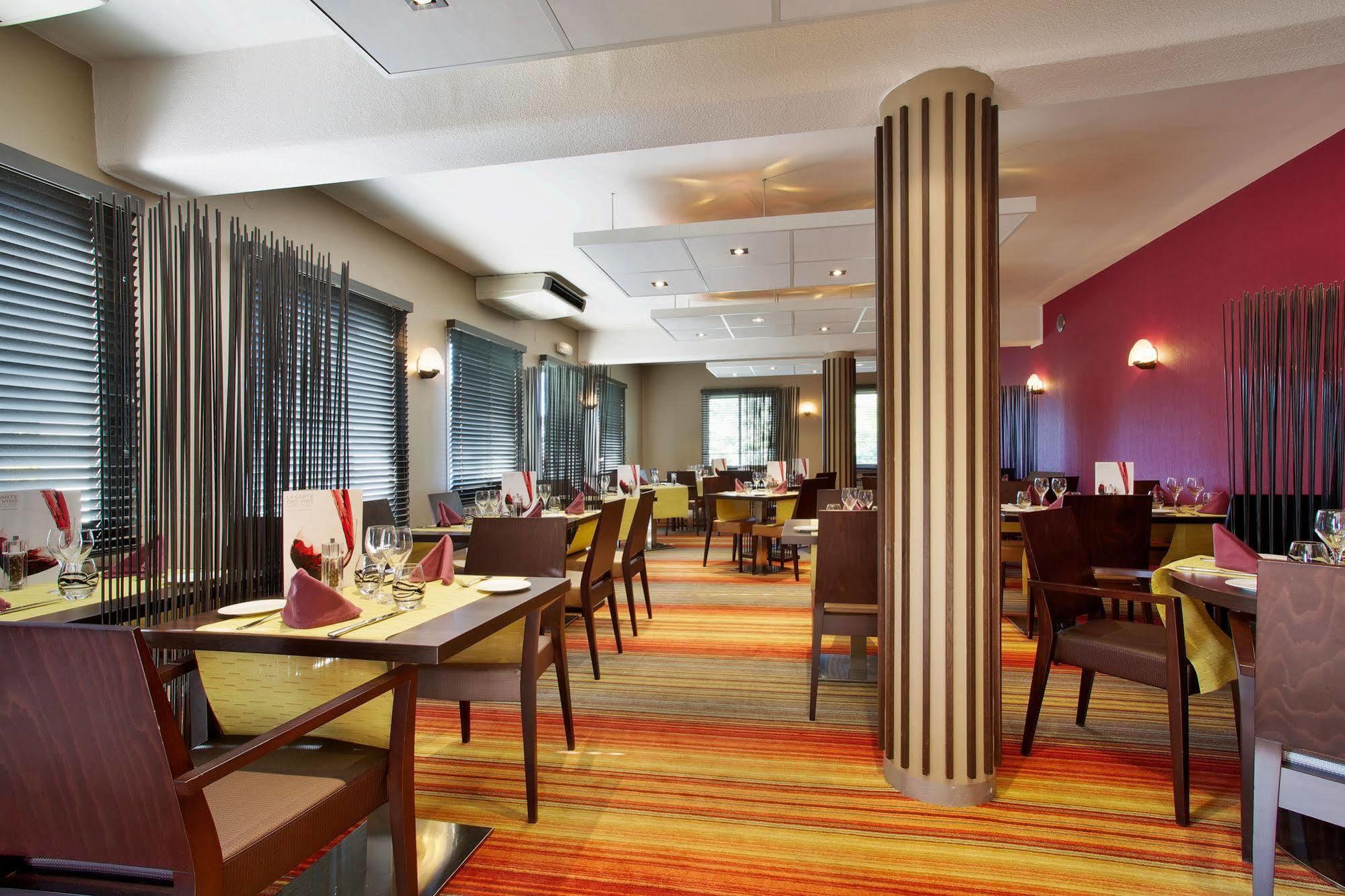 Mercure Hexagone Luxeuil Bagian luar foto